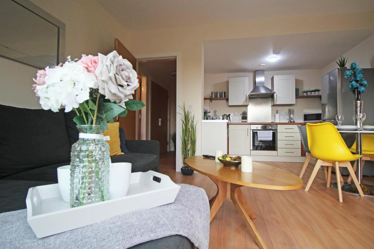 Canal Side Apartment In Chester Exteriör bild